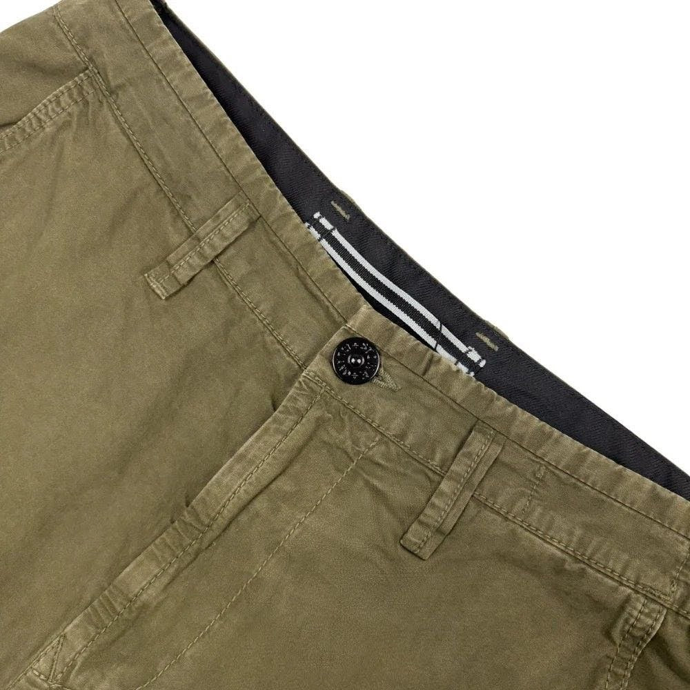 PANTALÓN CARGO CORTO STONE ISLAND - talla W/29
